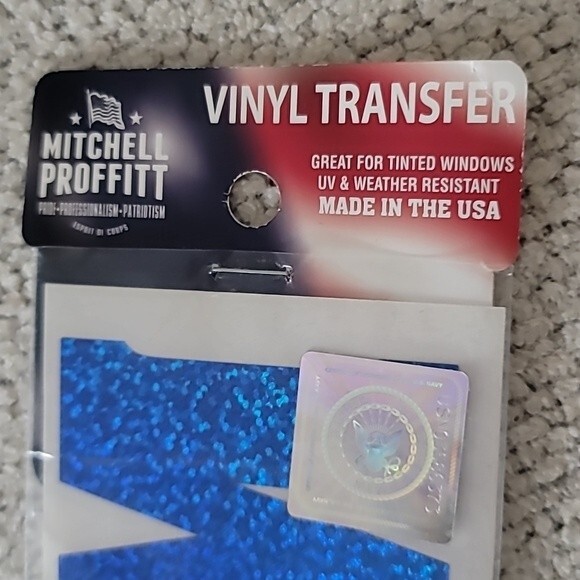 NAVY MOM Vinyl Transfer Sticker Officially Licensed of the US Navy Merchandise - Picture 2 of 4